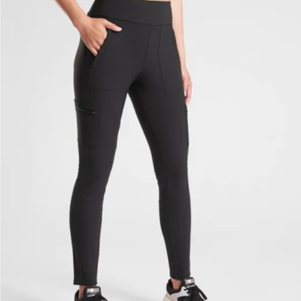 Athleta Headlands Hybrid Cargo Pant